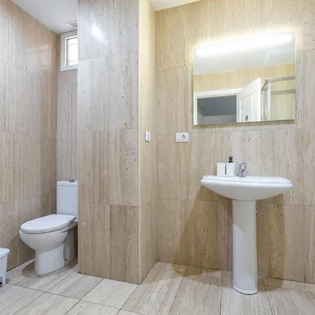 Centrico Familiar Apartment